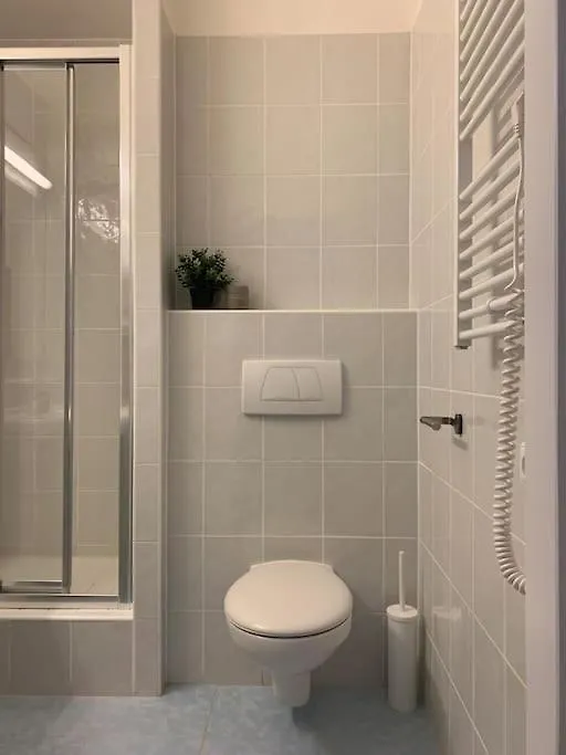 Modern Apartment 프라하 0*,